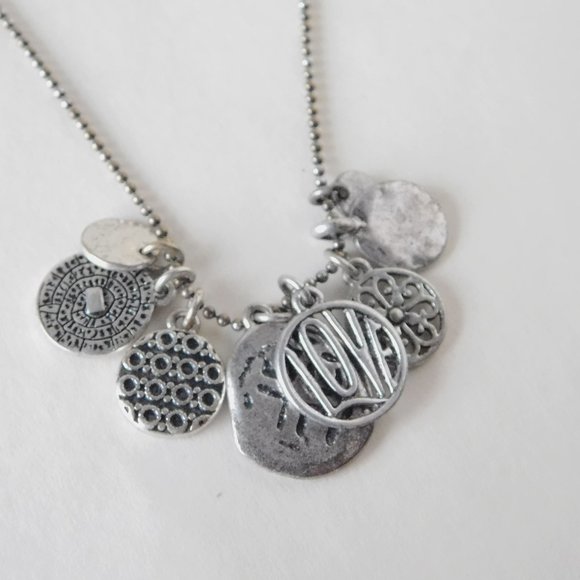 Lucky Brand cute LOVE charm necklace - Picture 1 of 5